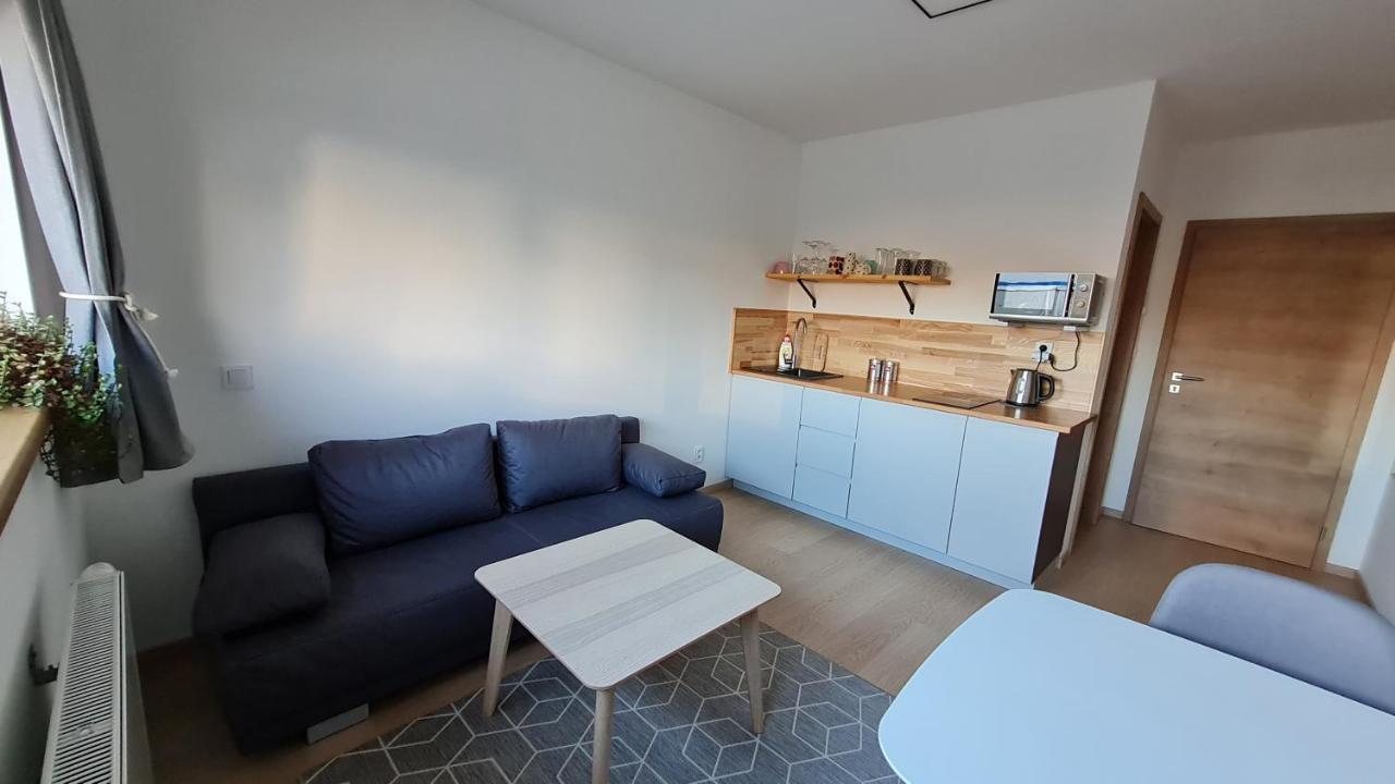 Apartmany Zamecka Jilemnice Exterior foto